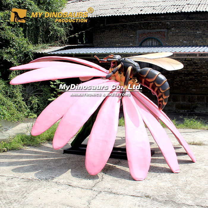 AI-130 蜜蜂采花互动模型 翅膀扇动 商业美陈打卡道具
