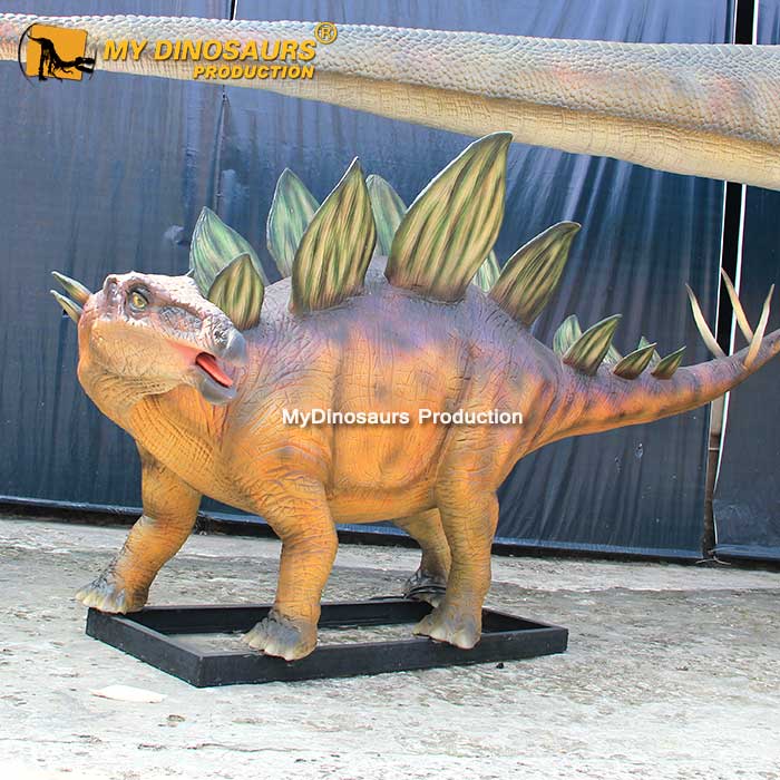 stegosaurus-model