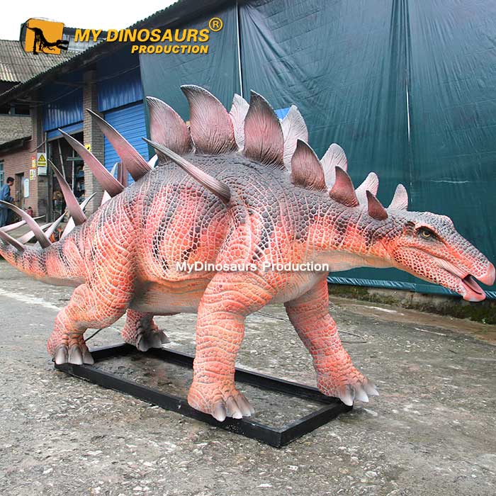 animatronic-Kentrosaurus