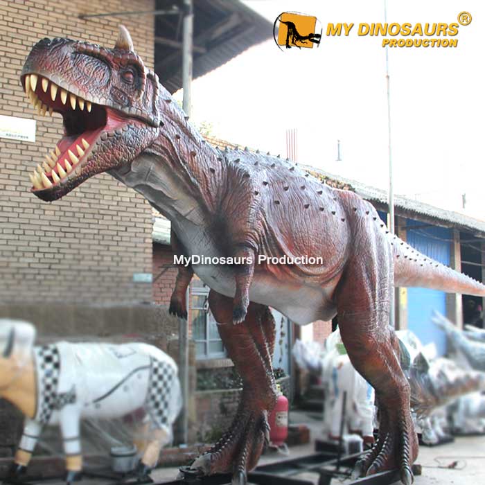 Carnotaurus-animatronic-1