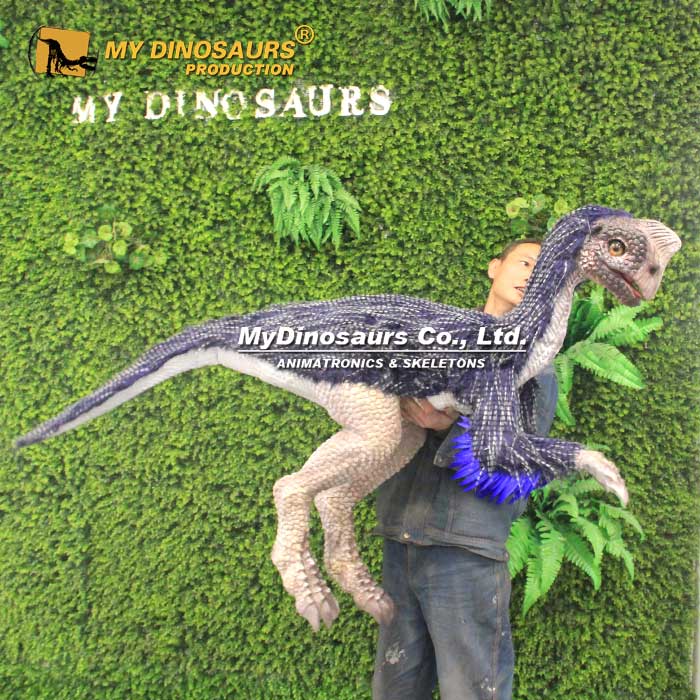 Baby-Oviraptor-hand-puppet-2 Baby-Oviraptor-hand-puppet-2