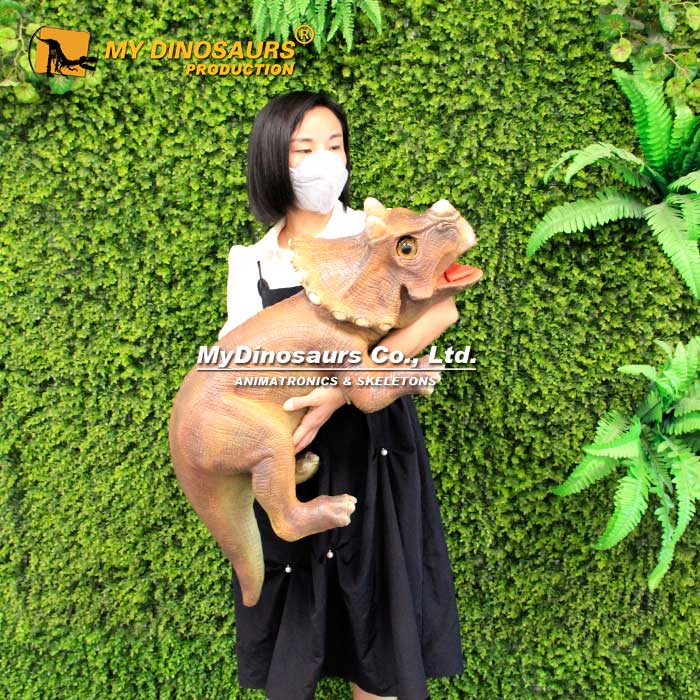 Silicone-triceratops-puppet Silicone-triceratops-puppet