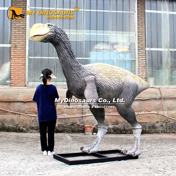 The-demon-duck-of-doom-statue The-demon-duck-of-doom-statue