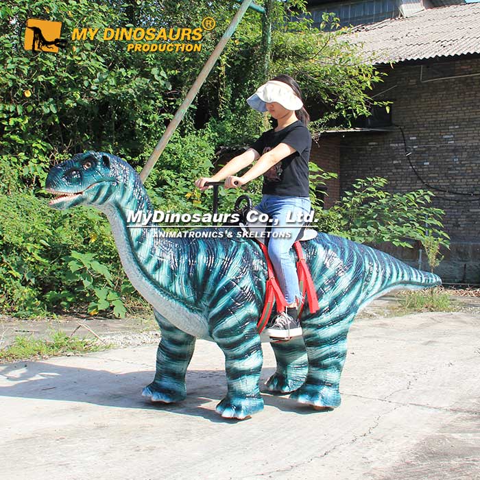 Brachiosaurus-walking-dinosaur-1