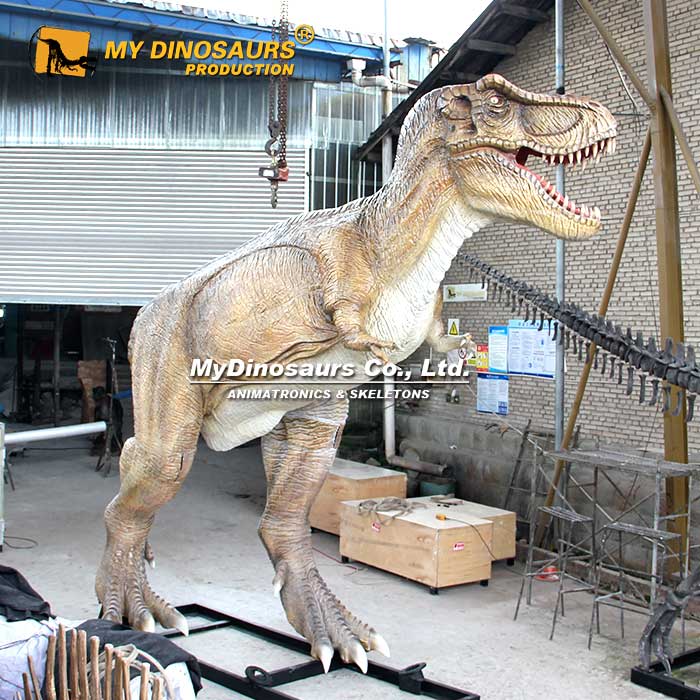 Wall-decoration-dinosaur-statue-1