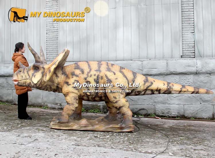 4 m Triceratops Animatronic Jurassic Park 1 4 m Triceratops Animatronic Jurassic Park 1