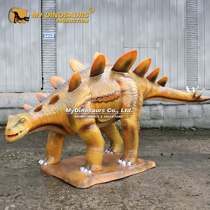 3m Stegosaurus Statue 2 3m Stegosaurus Statue 2