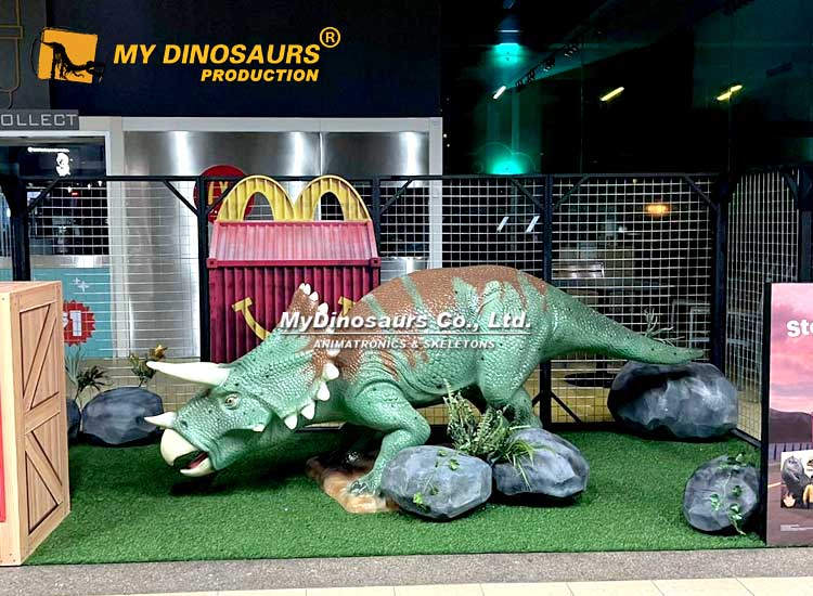 3m-Triceratops-sculpture 3m-Triceratops-sculpture