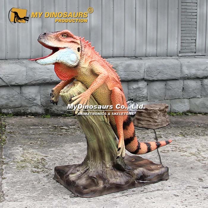 Animatronic Lizard with Trunk 4 Animatronic Lizard with Trunk 4
