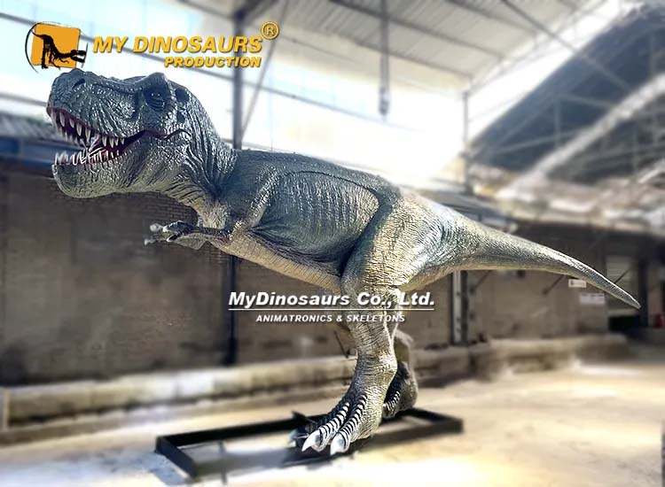 12 M fiberglass T-rex 2 12 M fiberglass T-rex 2