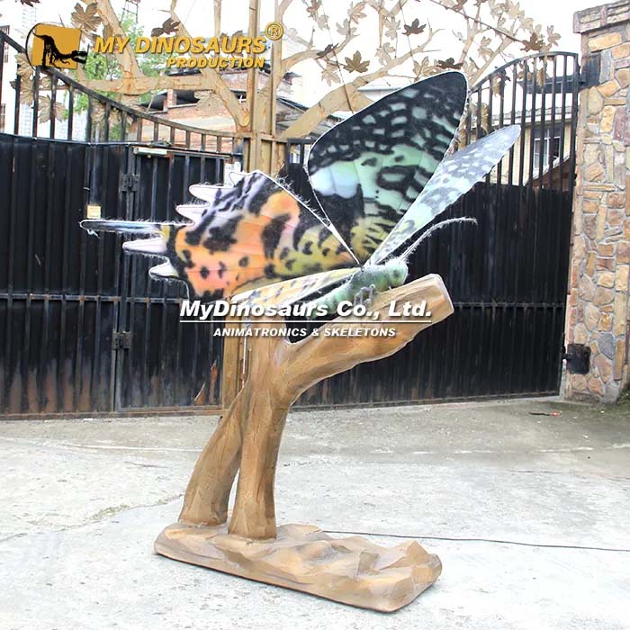 Madagascan Sunset Moth Animatronic 2