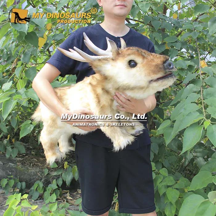 Hand-held Reindeer Puppet 4