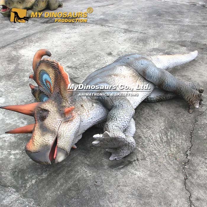 Dying Triceratops Dinosaur Animatronic 7