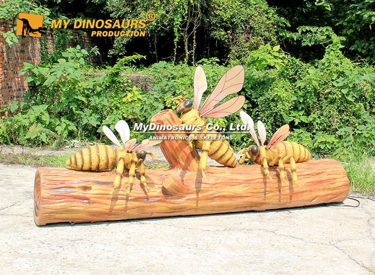 Animatronic Yellow Bees on Log 6