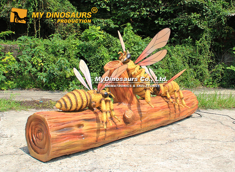 Animatronic Yellow Bees on Log 1
