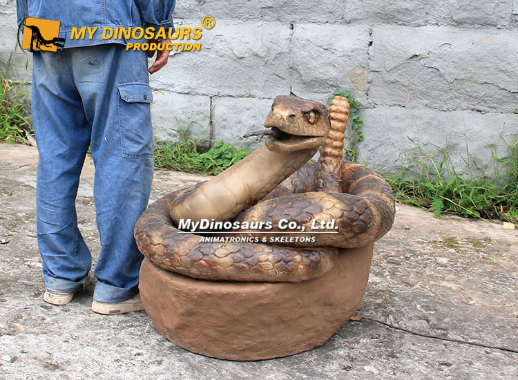 Animatronic Coiled Rattlesnake 2 Animatronic Coiled Rattlesnake 2