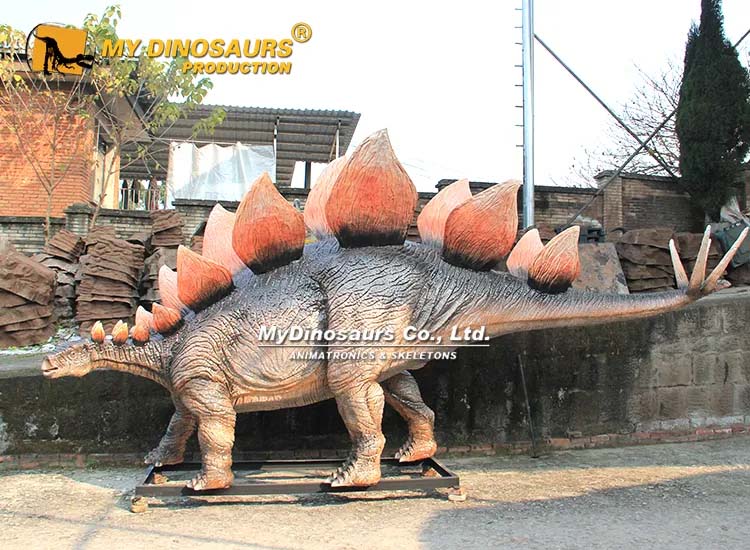Stegosaurus Statue_1 Stegosaurus Statue_1