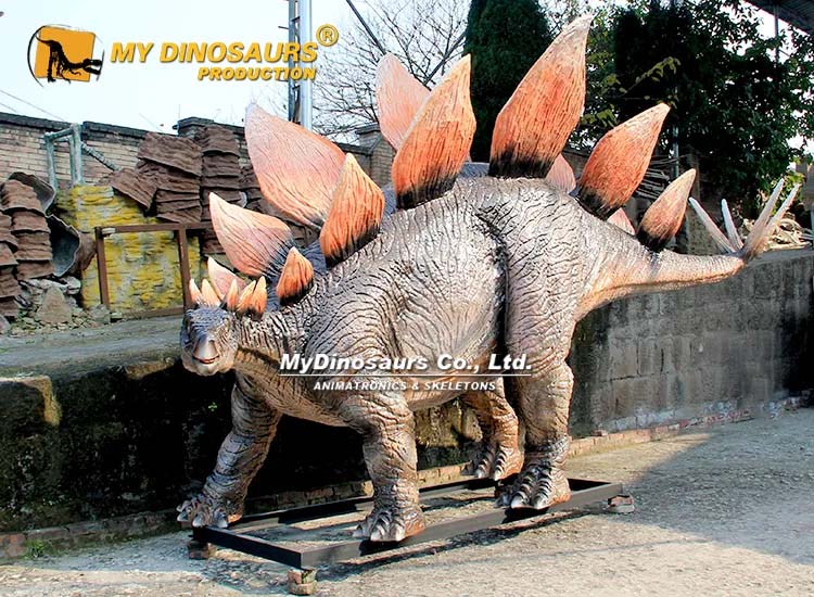 Stegosaurus Statue 4 Stegosaurus Statue 4