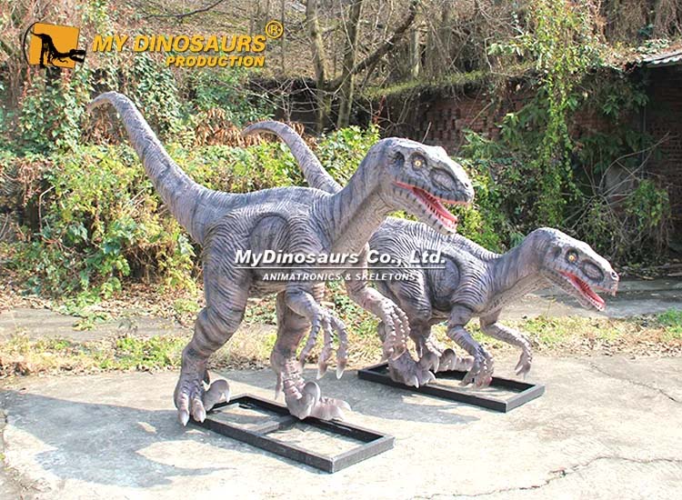 10 ft Velociraptor Statue 6 10 ft Velociraptor Statue 6