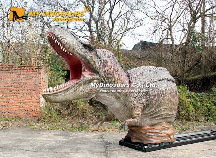 Animatronic T rex on Track 6