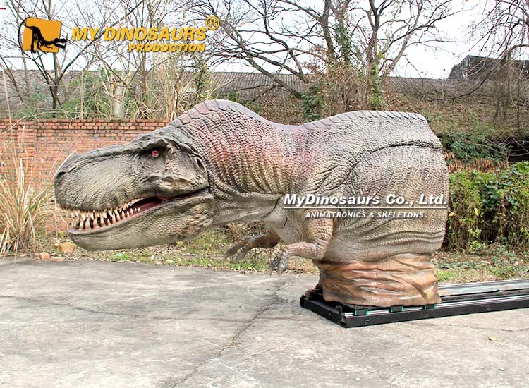 Animatronic T rex on Track 5